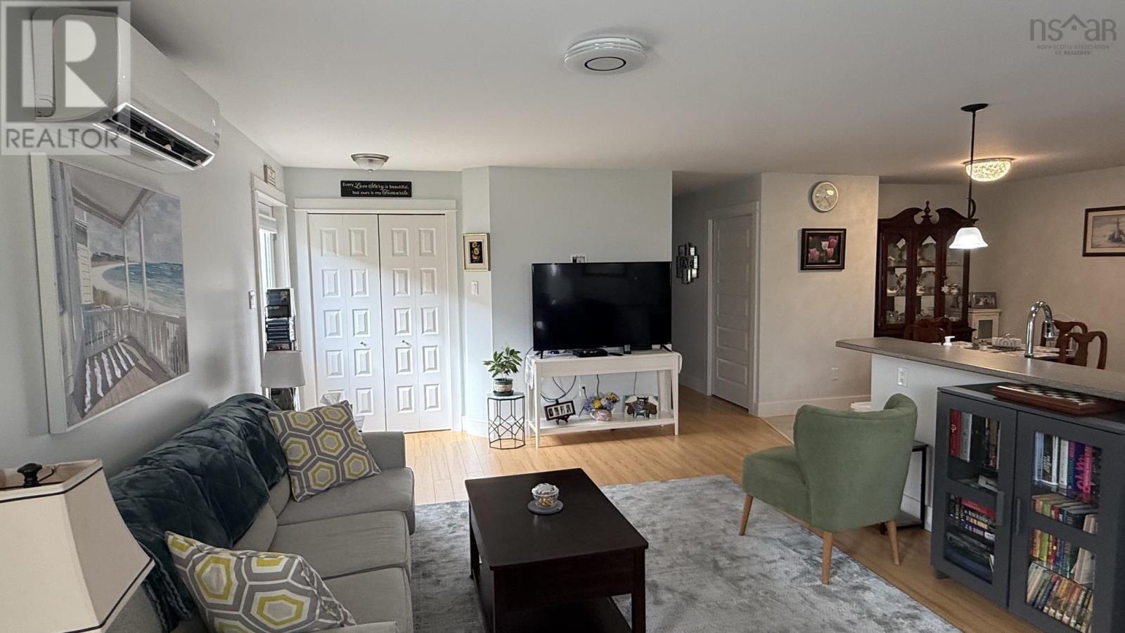 1215 Starrs Point Road Property Photo 14