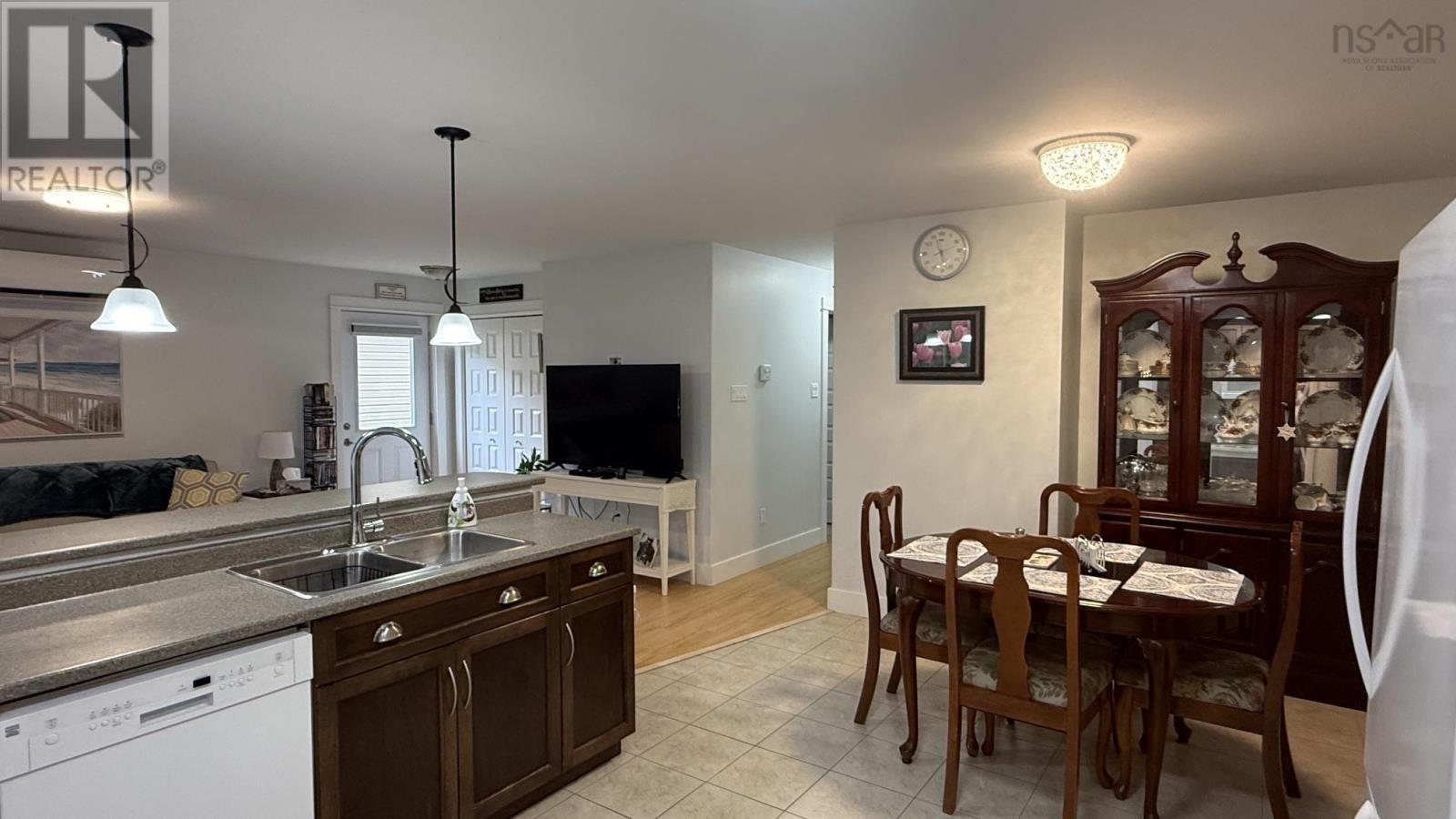 1215 Starrs Point Road Property Photo 16