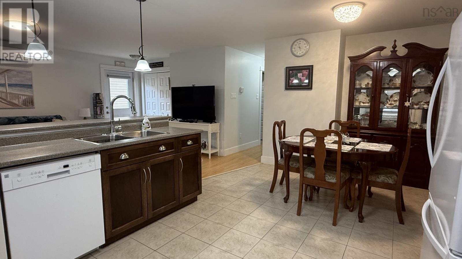 1215 Starrs Point Road Property Photo 24