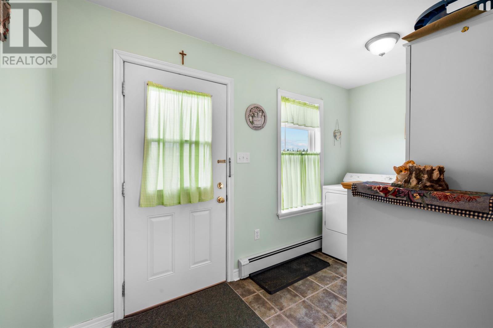 56 Woodhawk Lane Property Photo 15