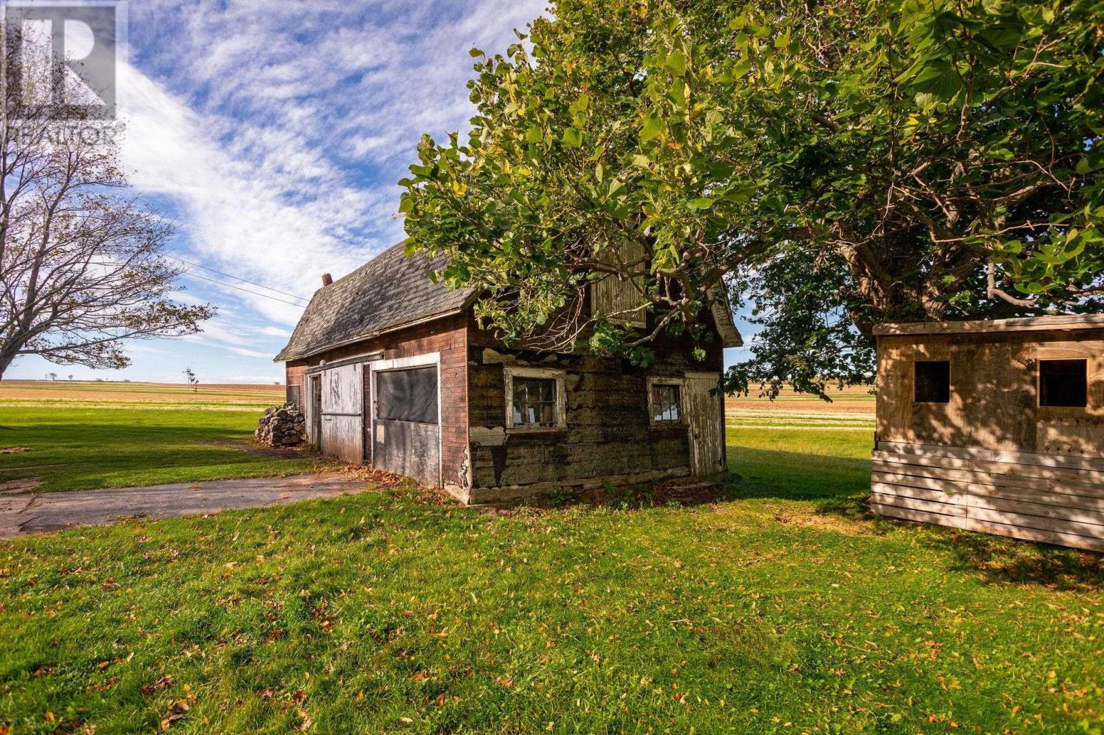 21767 Trans Canada Highway Property Photo 33