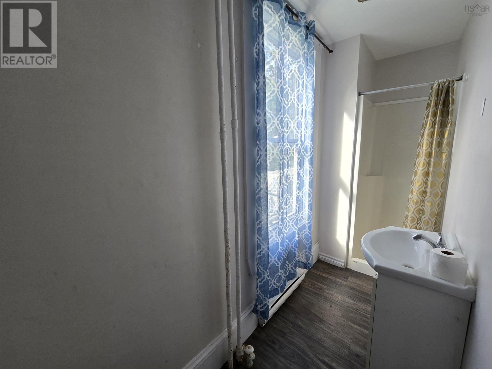 1038 George Street Property Photo 14