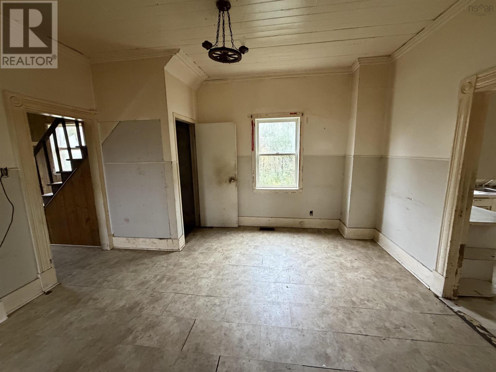 569 Pleasant Brook Road Property Photo 10