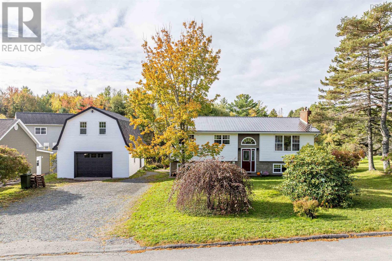 49 Mayflower Avenue Property Photo 1