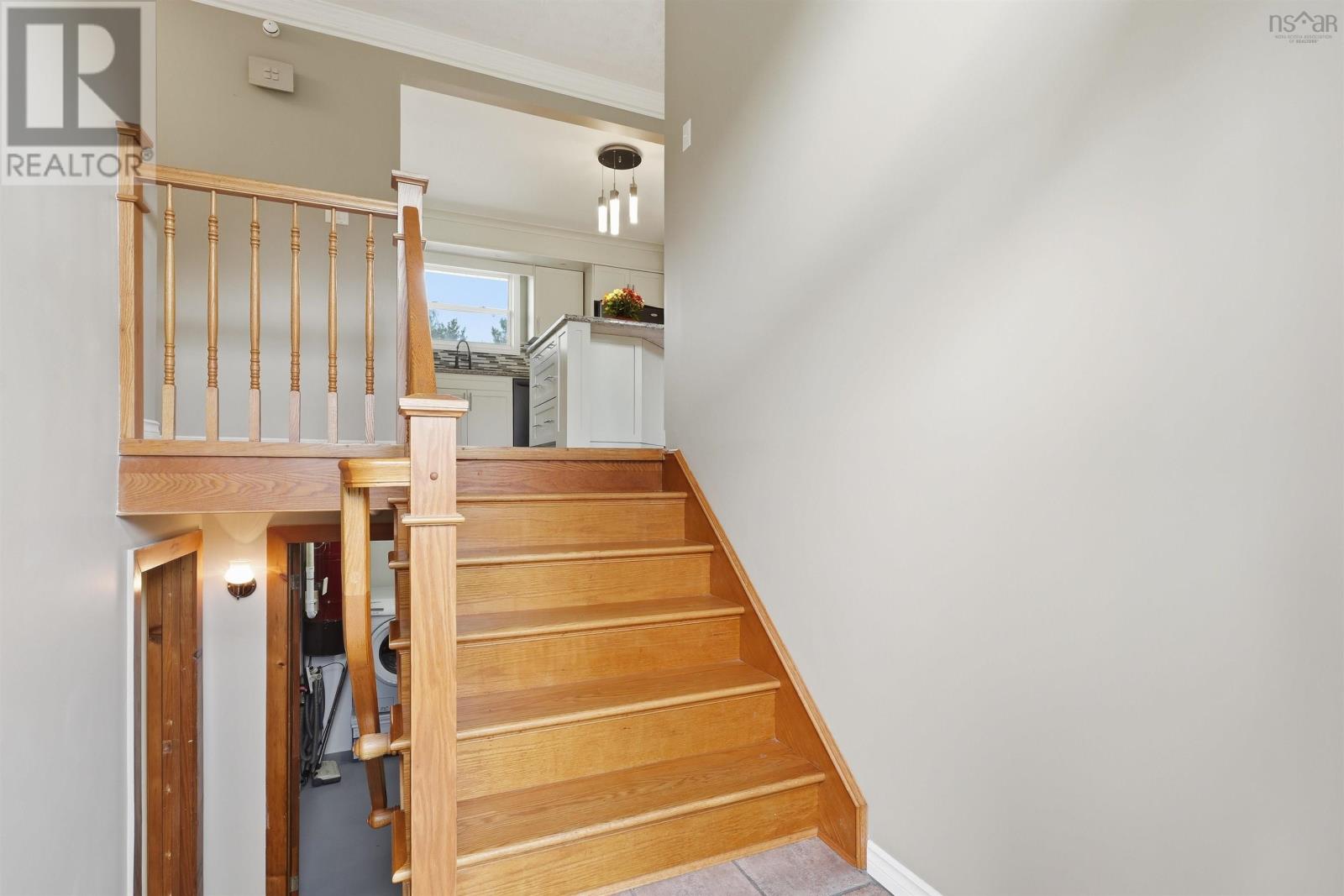 49 Mayflower Avenue Property Photo 4