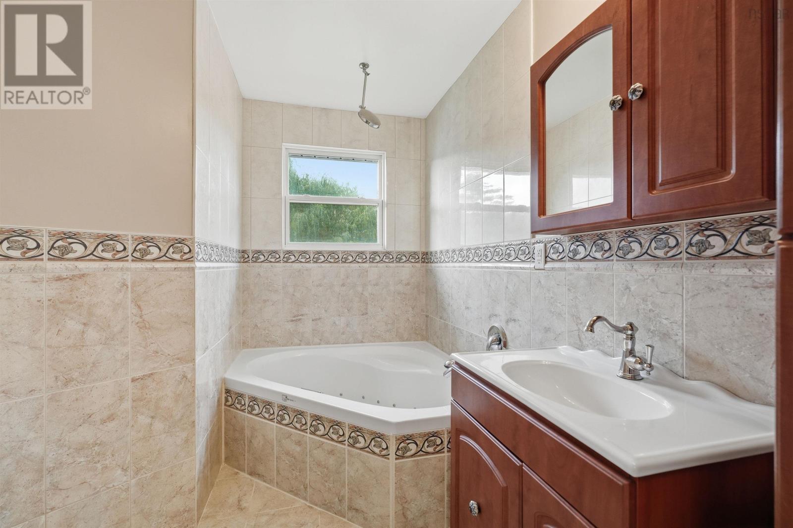 49 Mayflower Avenue Property Photo 21