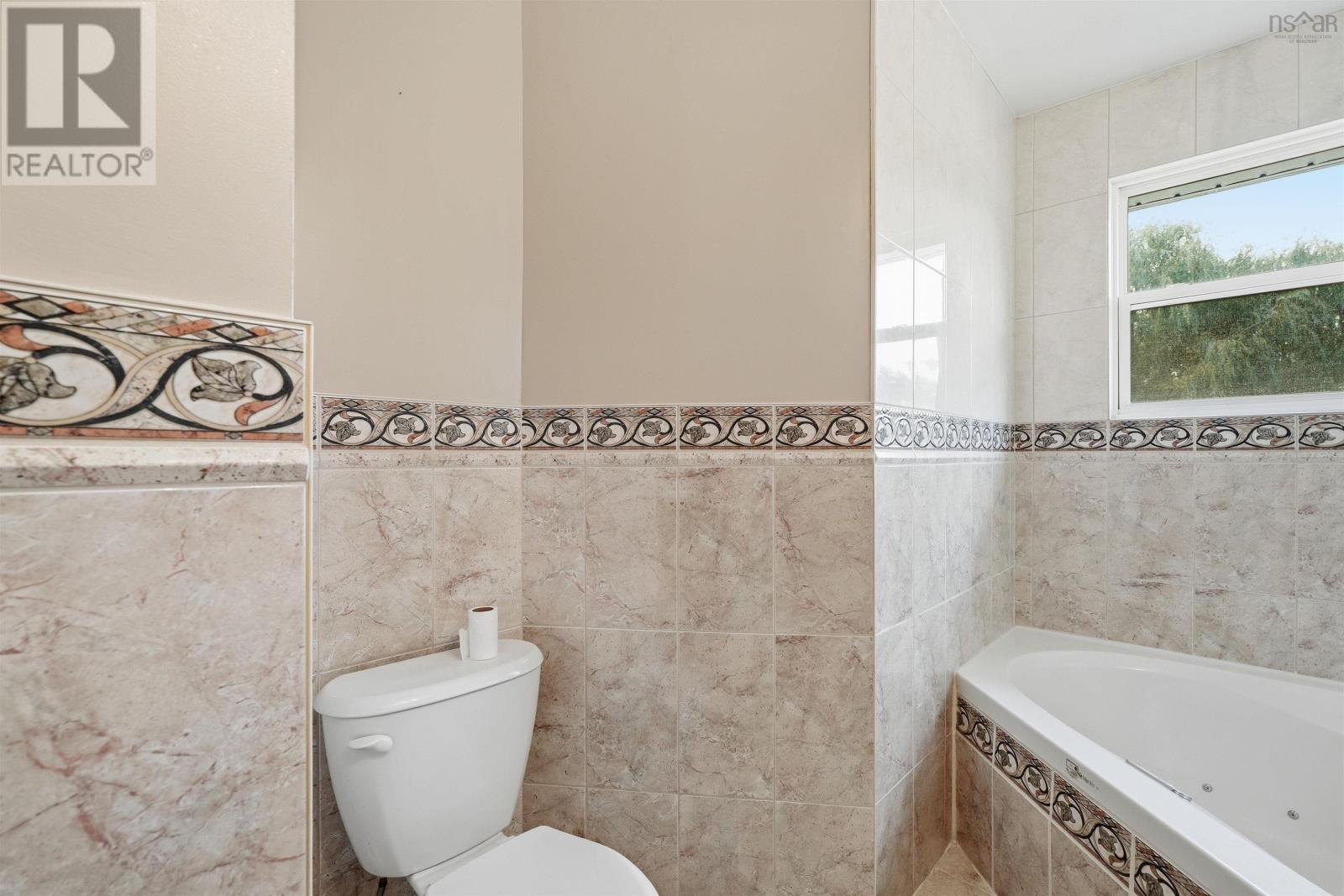 49 Mayflower Avenue Property Photo 22