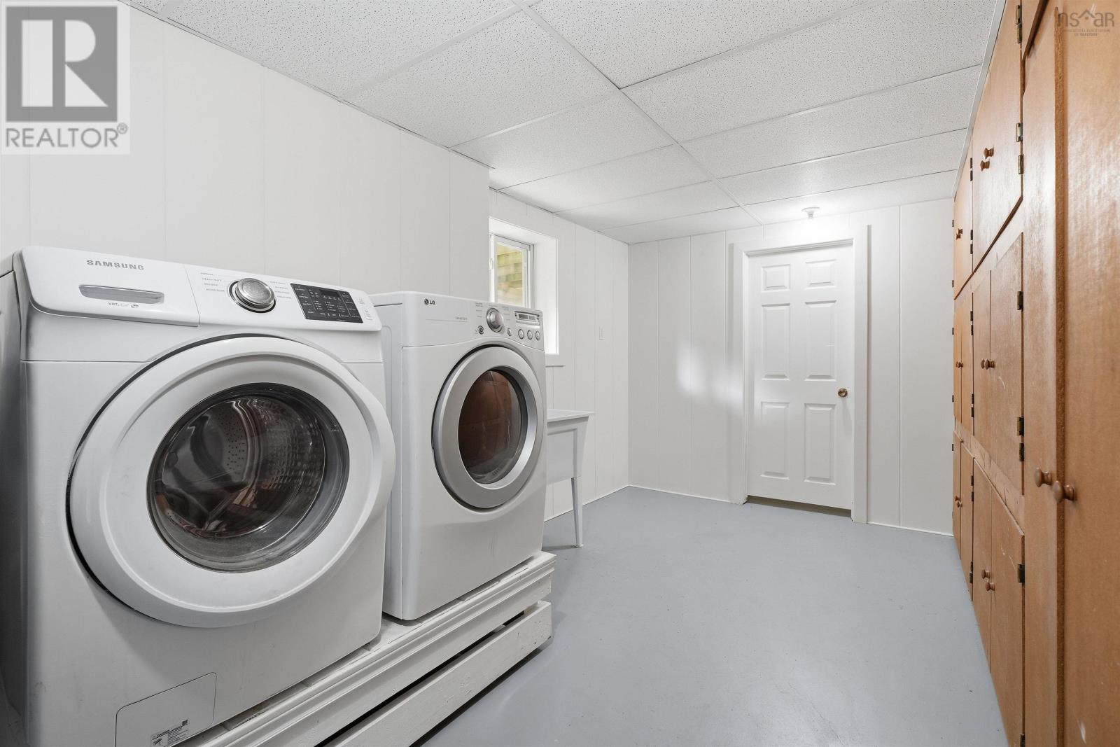 49 Mayflower Avenue Property Photo 32