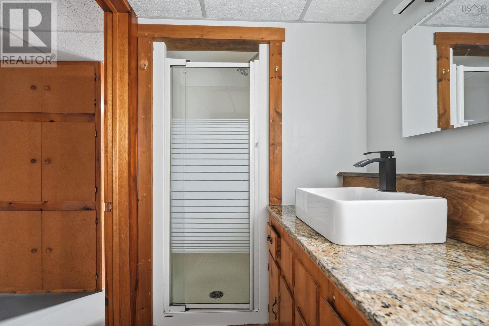 49 Mayflower Avenue Property Photo 39
