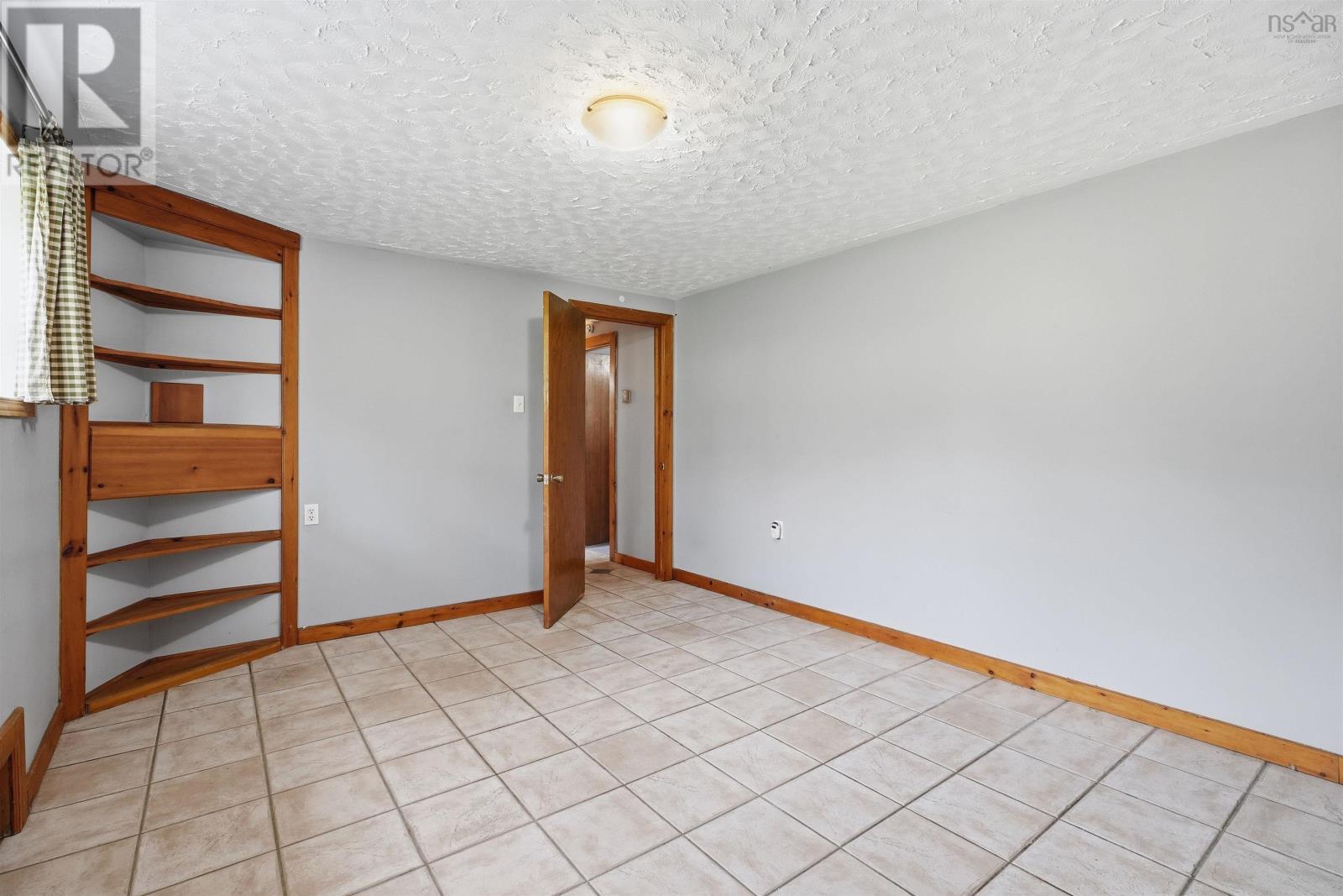 49 Mayflower Avenue Property Photo 41