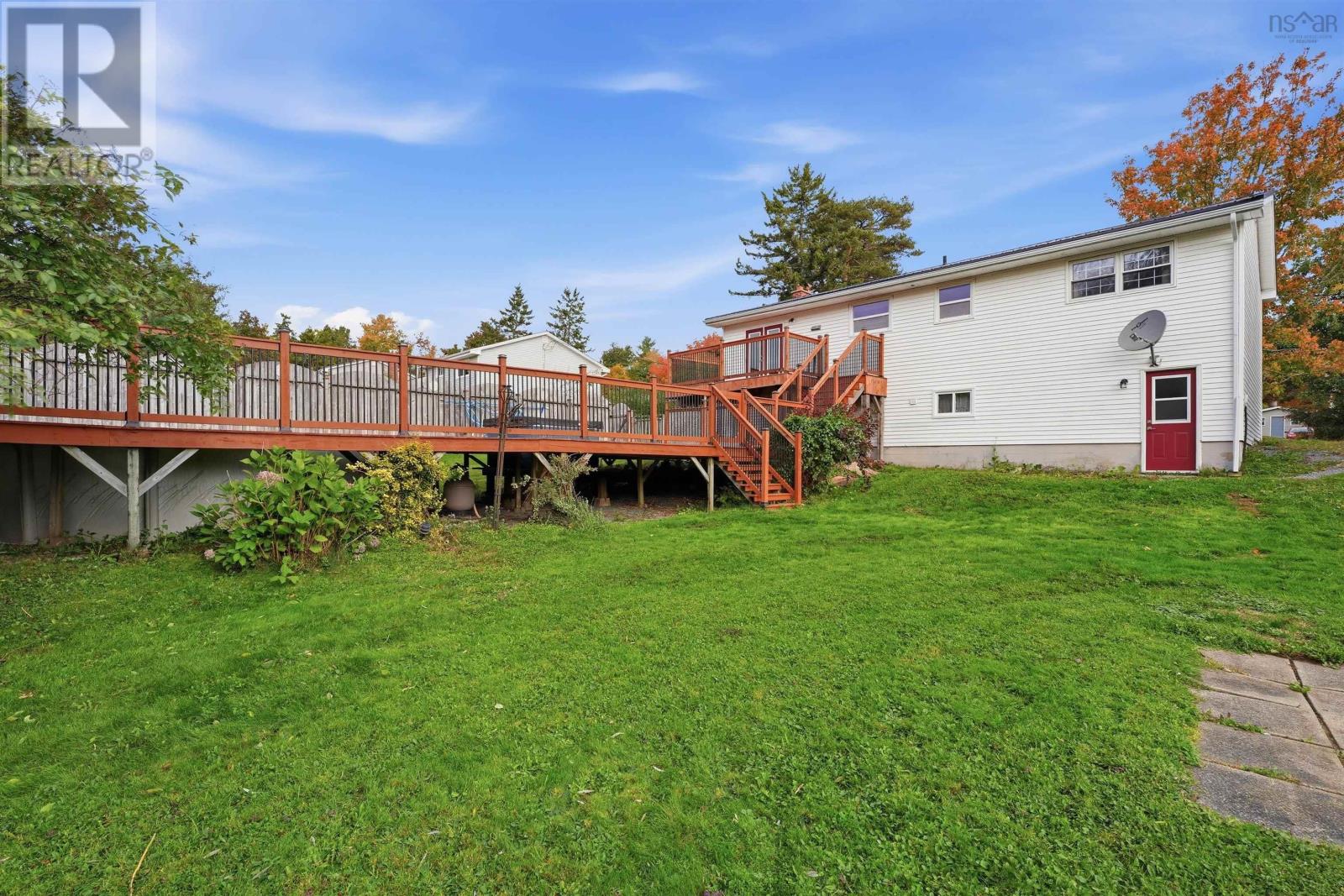 49 Mayflower Avenue Property Photo 46