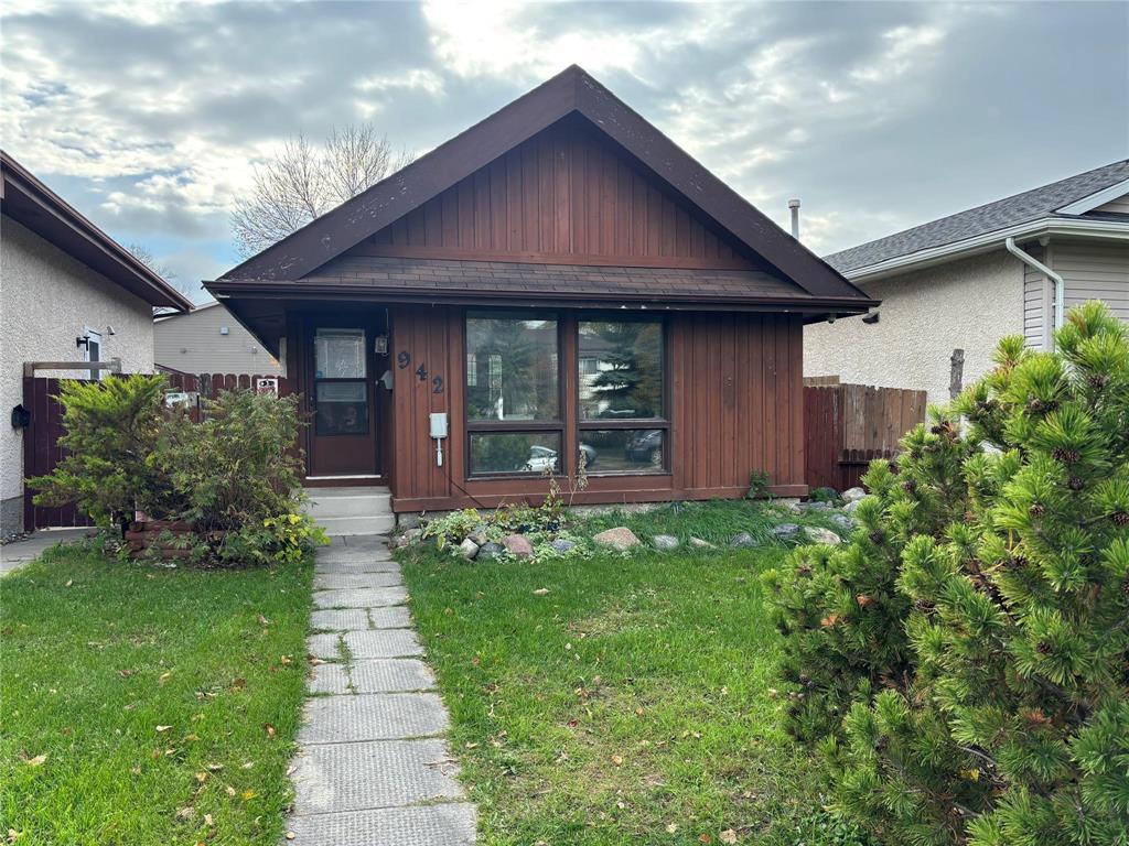 942 Summerside Avenue Property Photo 1