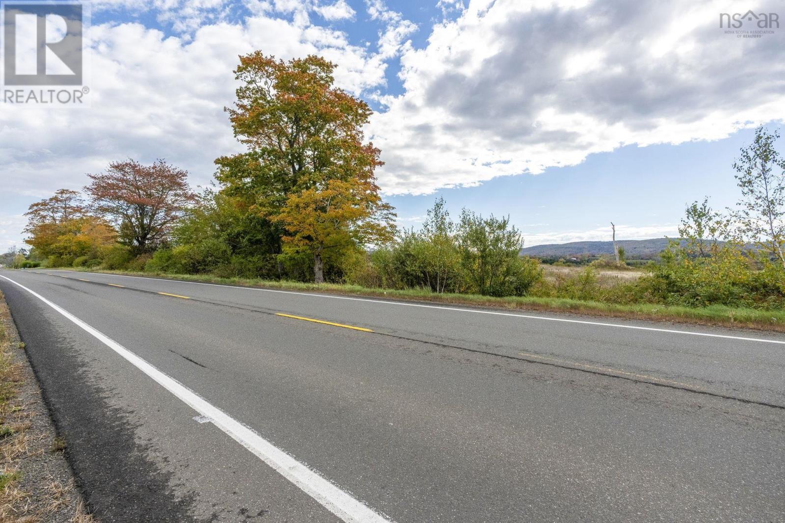 Highway 1 Highway Property Photo 9