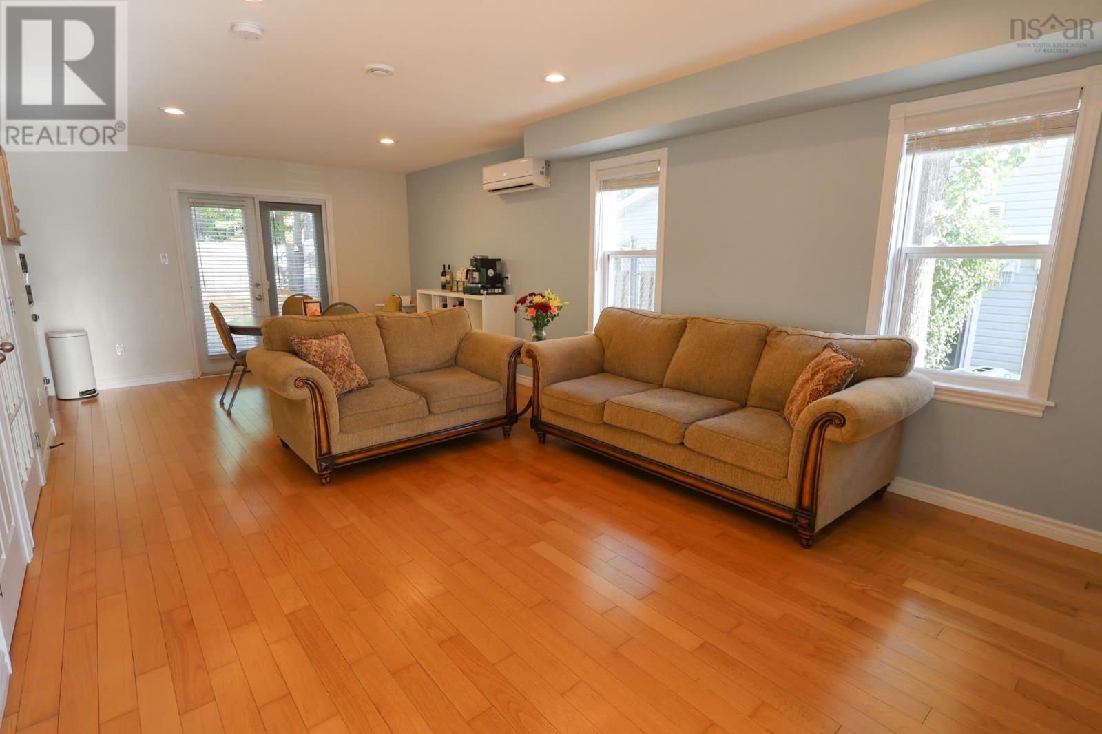 482 Glen Allan Drive Property Photo 7