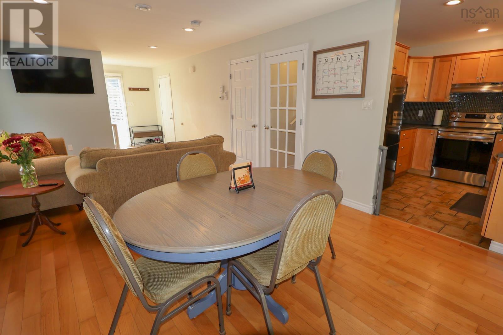 482 Glen Allan Drive Property Photo 12