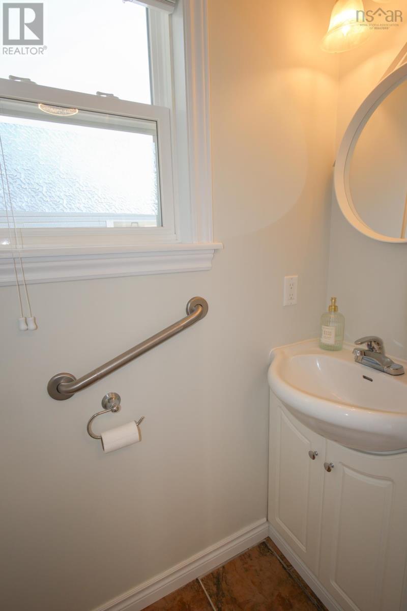 482 Glen Allan Drive Property Photo 16