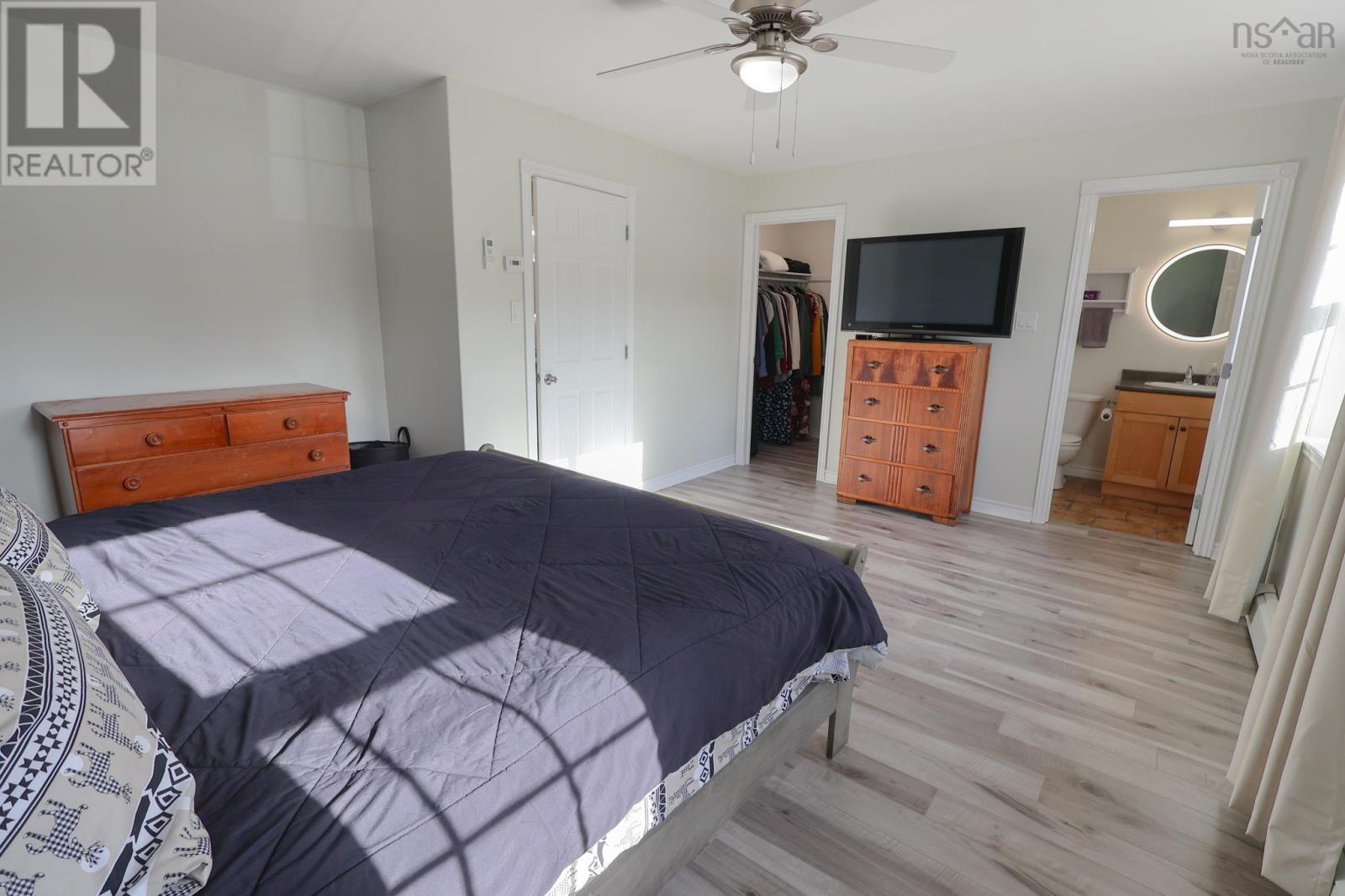482 Glen Allan Drive Property Photo 20