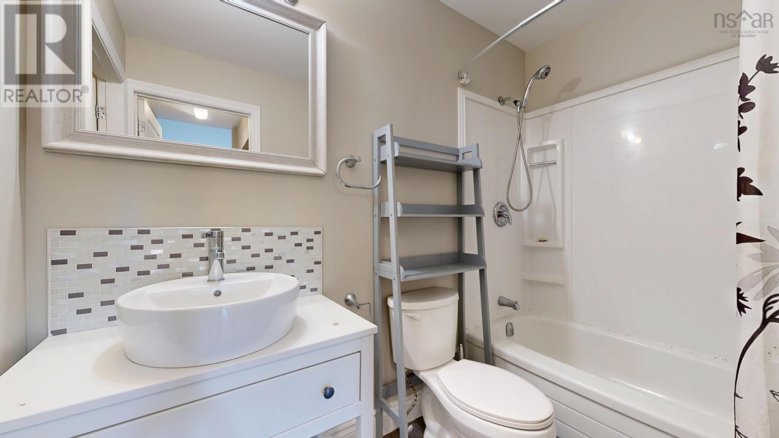 813 8 Blomidon Terrace Property Photo 34
