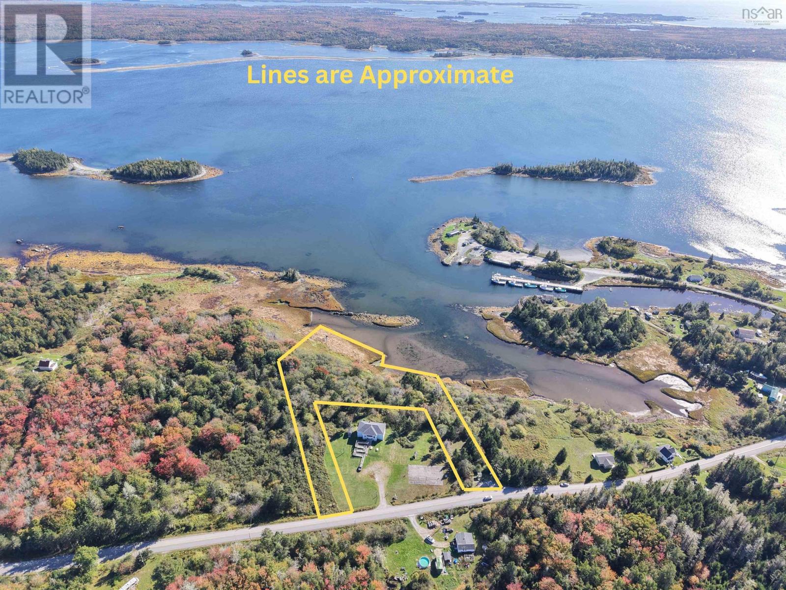 611 West Green Harbour Road Property Photo 1