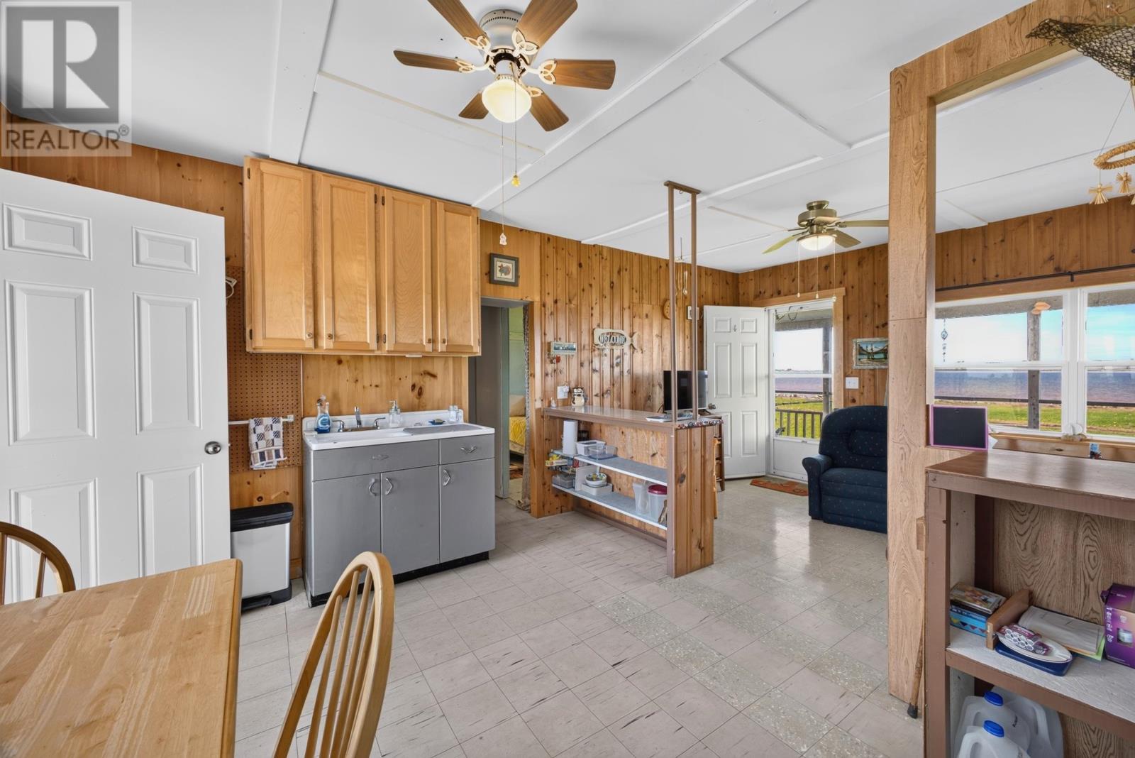 31 Quahog Lane Property Photo 10