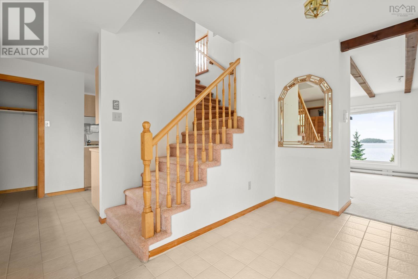 10 Canyon Corner Road Property Photo 4