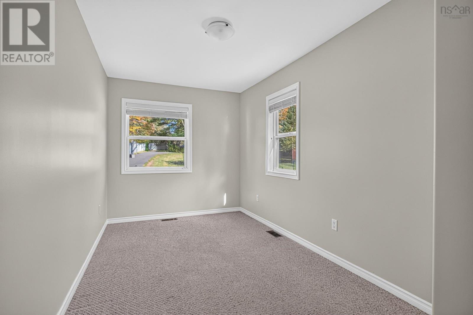 12 Buchanan Avenue Property Photo 16