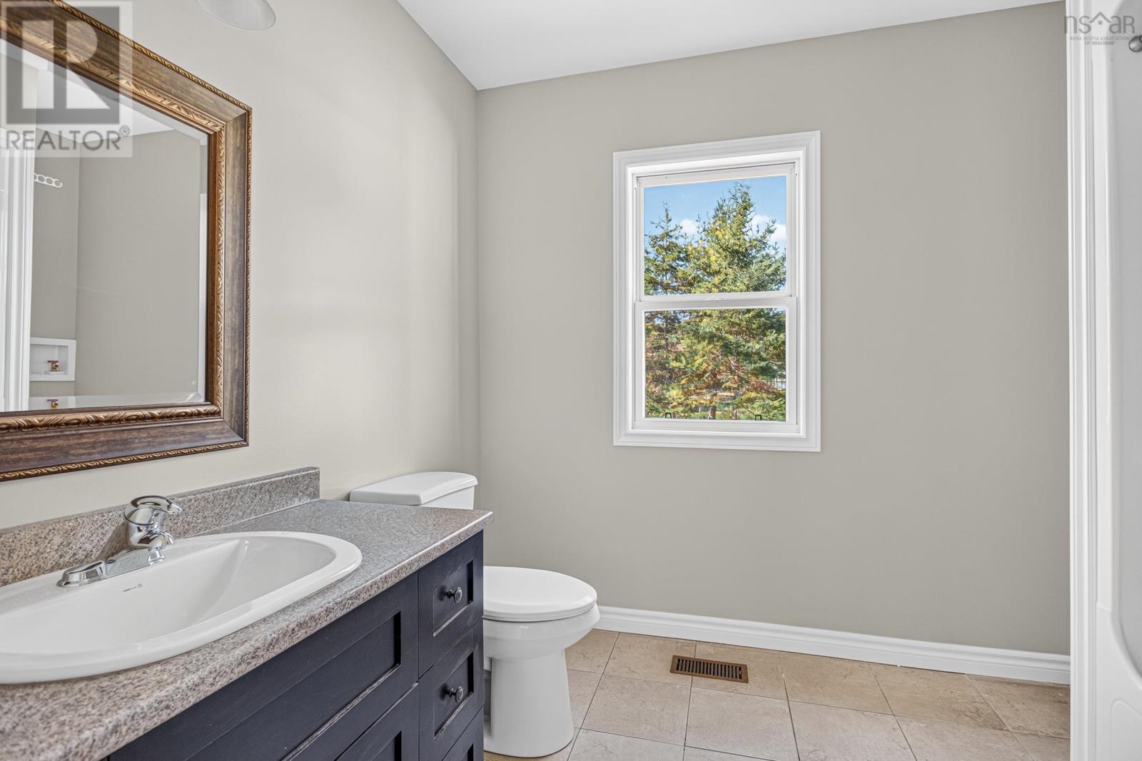 12 Buchanan Avenue Property Photo 20