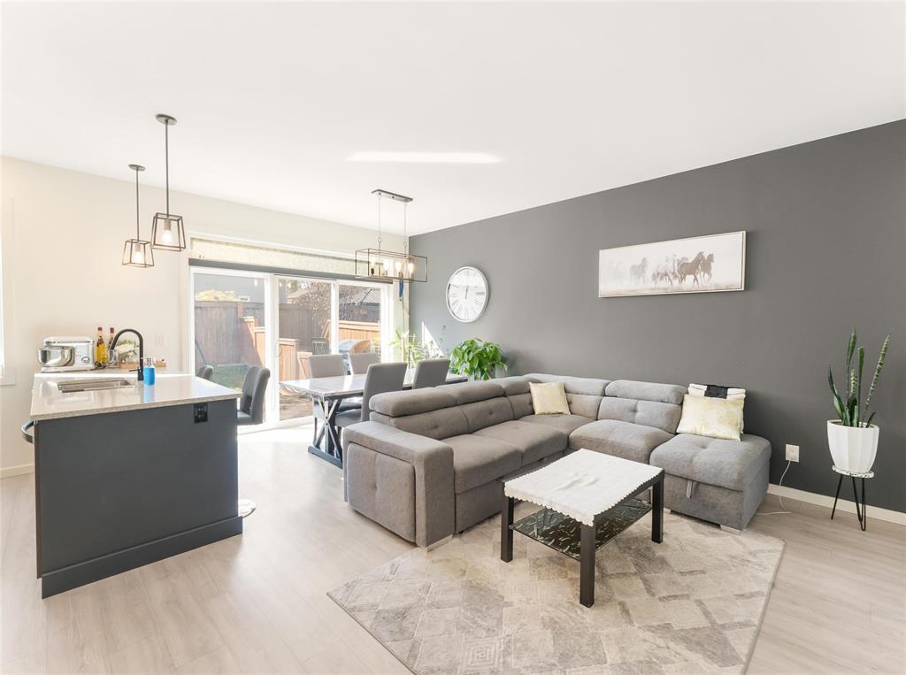 1404 388 Pipeline Road Property Photo 9