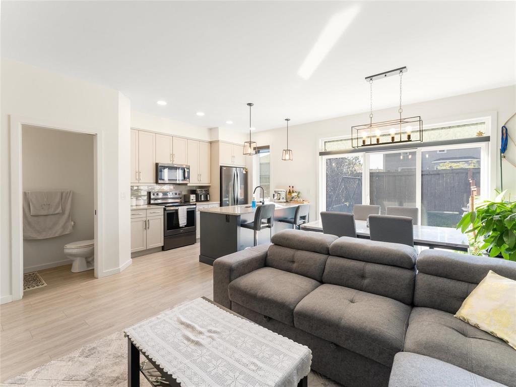 1404 388 Pipeline Road Property Photo 12