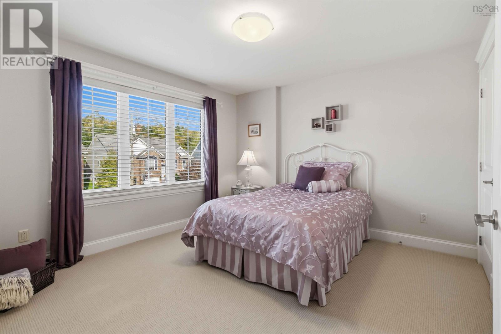 288 Bellbrook Crescent Property Photo 19