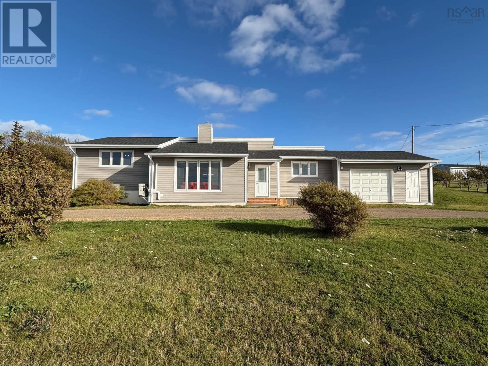 81 La Pointe Du Havre Road Property Photo 1