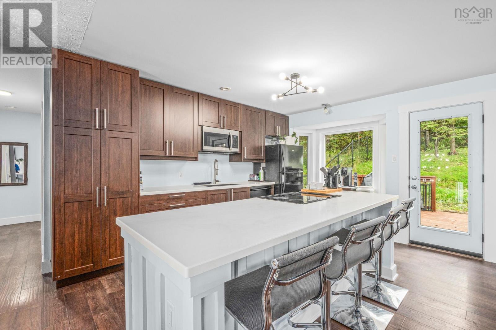 96 Regal Road Property Photo 2