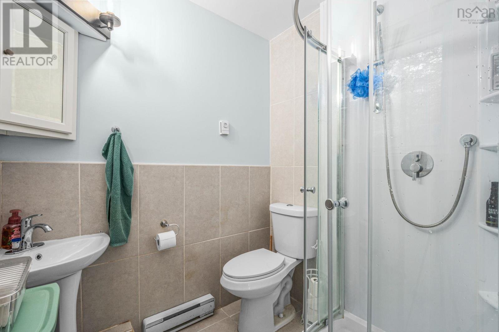 96 Regal Road Property Photo 15