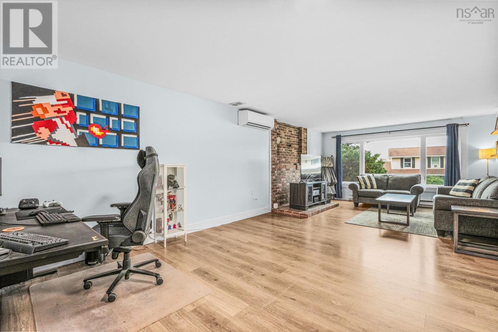96 Regal Road Property Photo 22