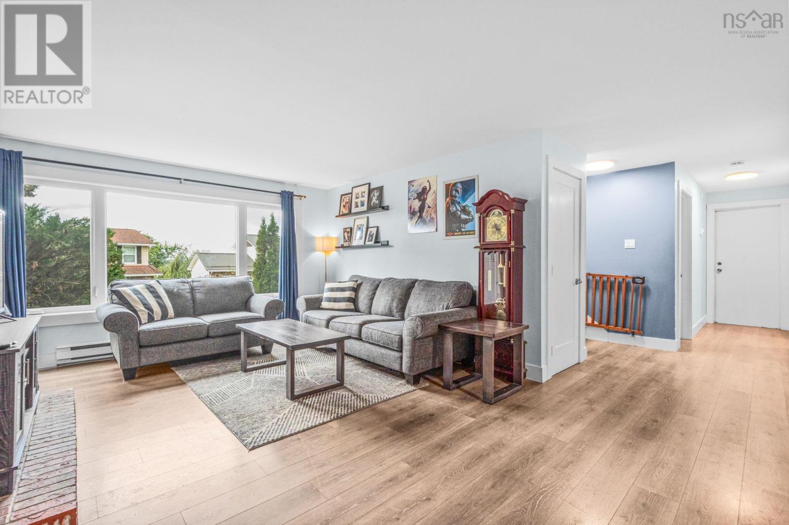 96 Regal Road Property Photo 24