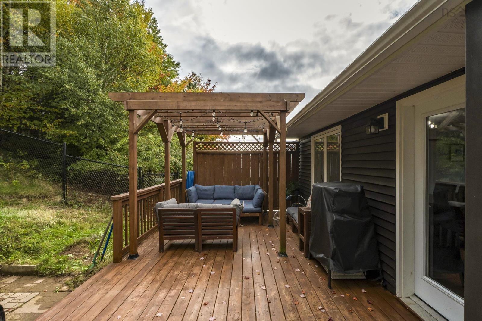96 Regal Road Property Photo 29