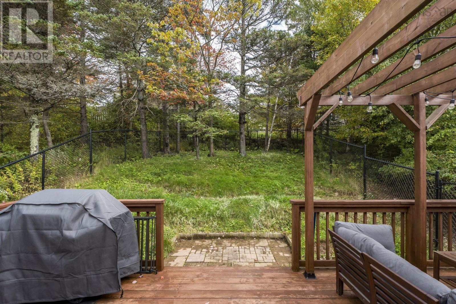 96 Regal Road Property Photo 31