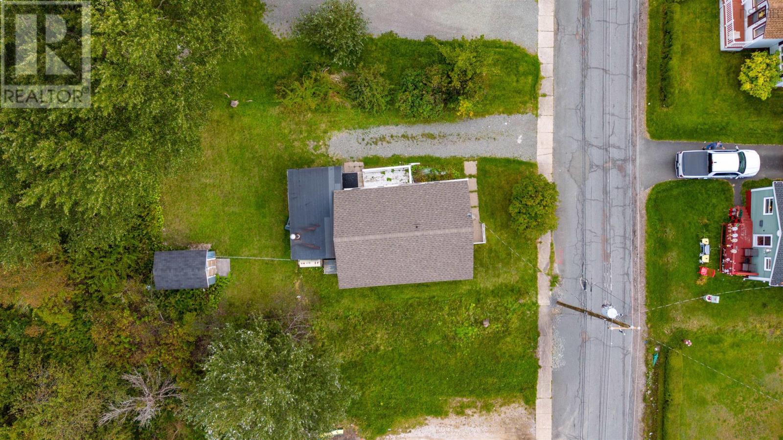 123 Lake Road Property Photo 4
