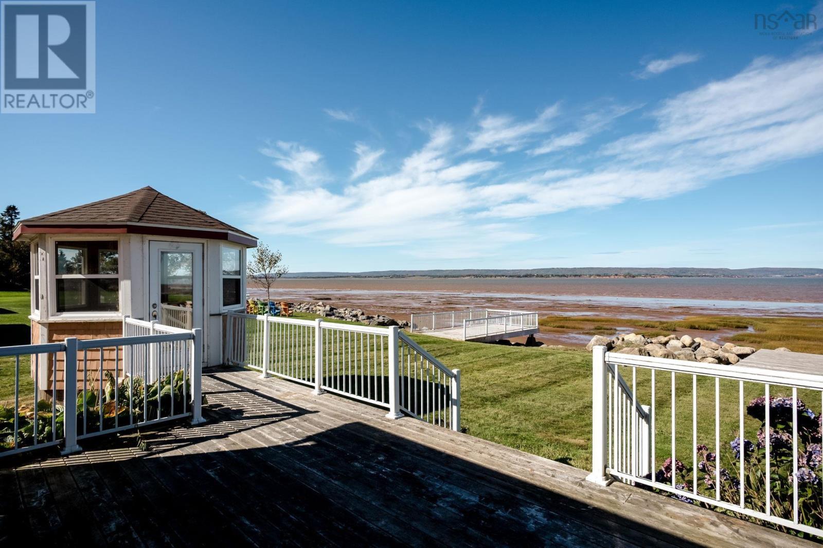 157/161 Beach Row Property Photo 34