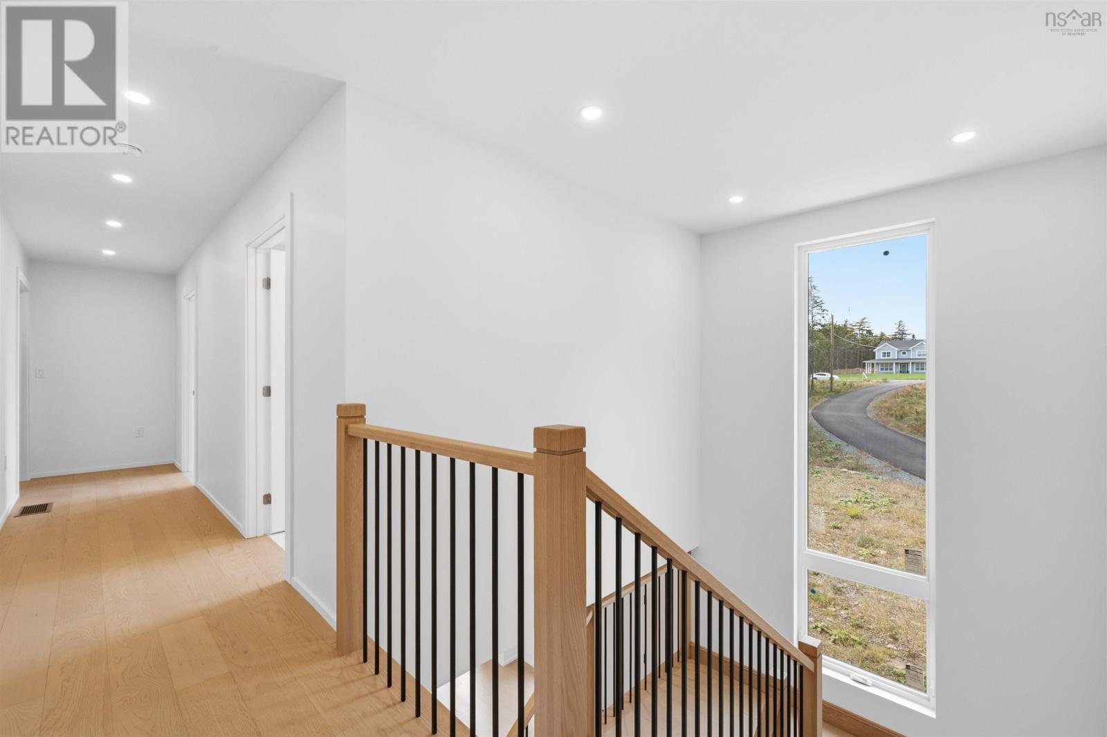 83 Canoe Crescent Property Photo 18