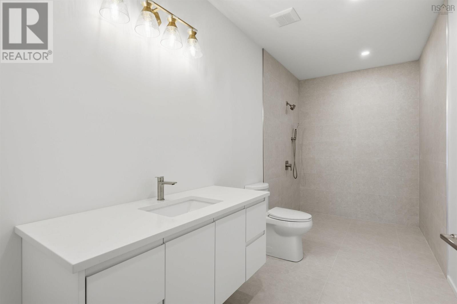 83 Canoe Crescent Property Photo 38