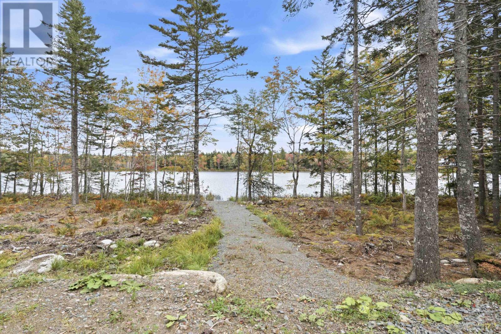 83 Canoe Crescent Property Photo 40