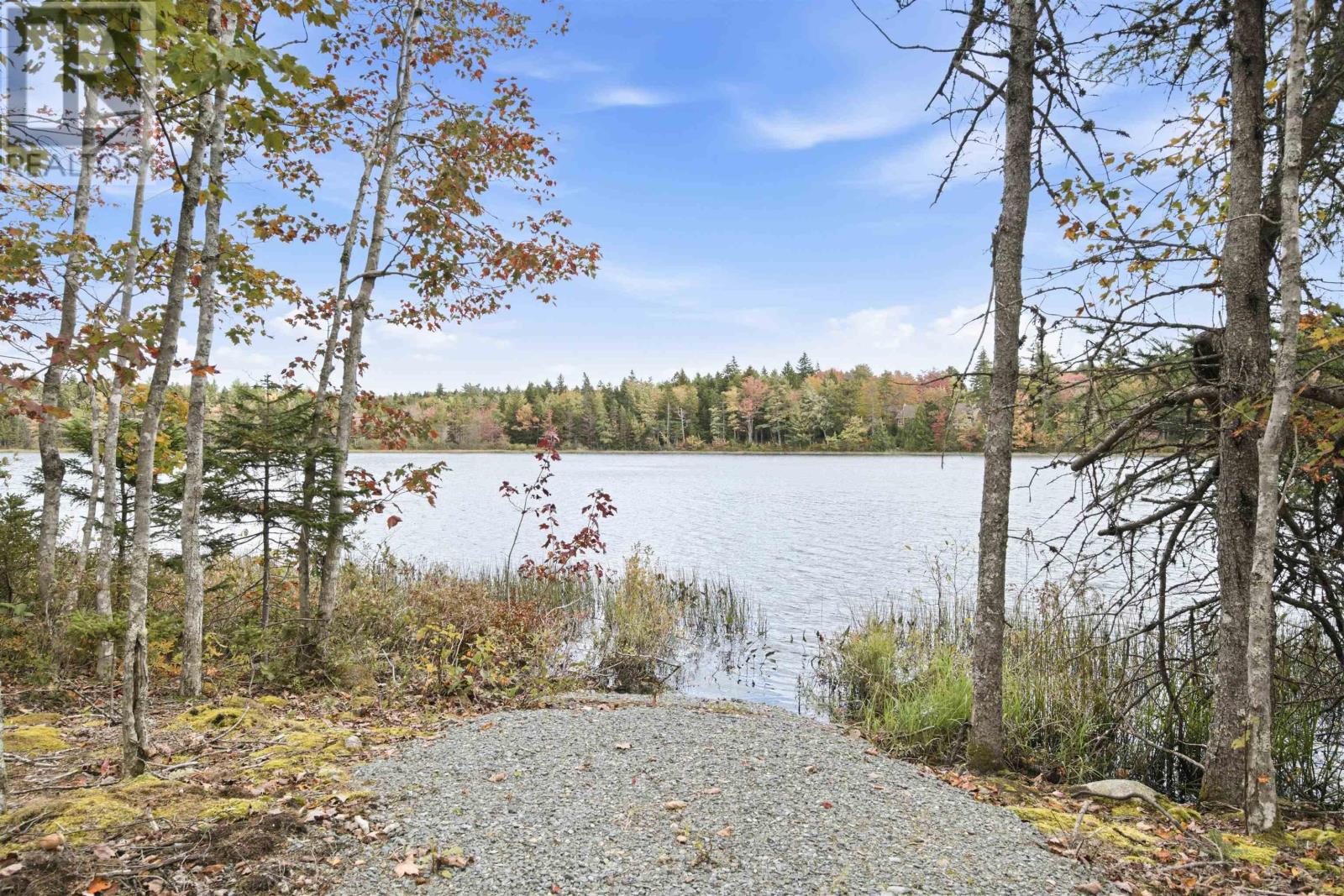 83 Canoe Crescent Property Photo 41