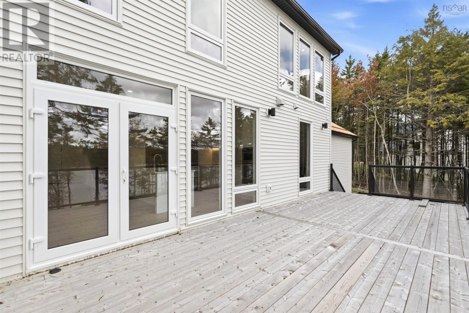 83 Canoe Crescent Property Photo 44