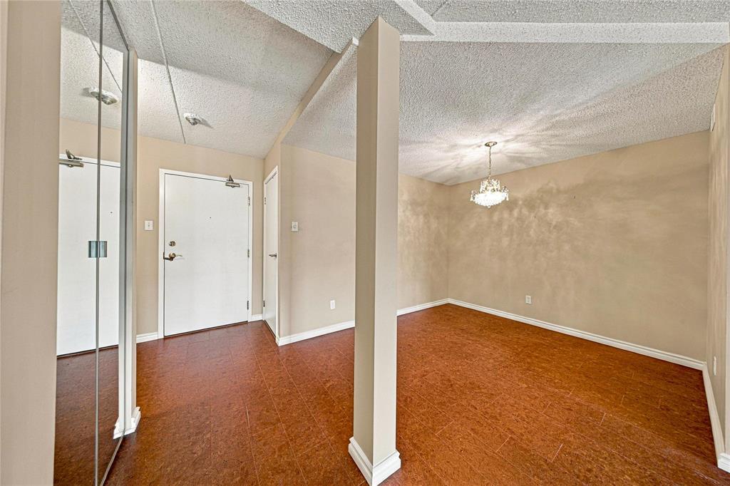 202 75 Swindon Way Property Photo 12