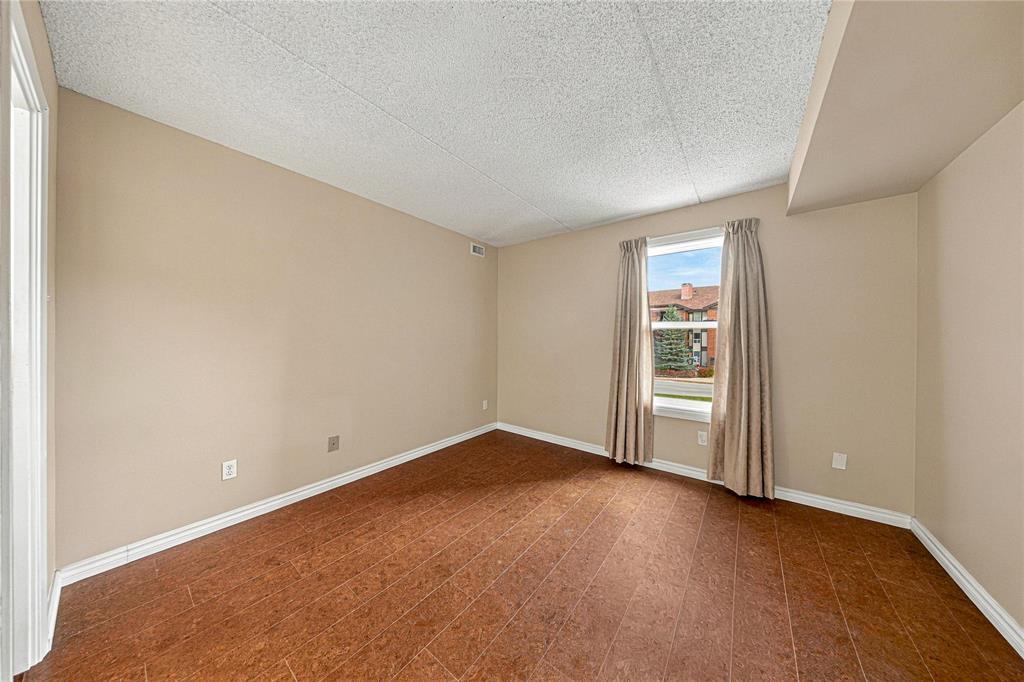 202 75 Swindon Way Property Photo 21