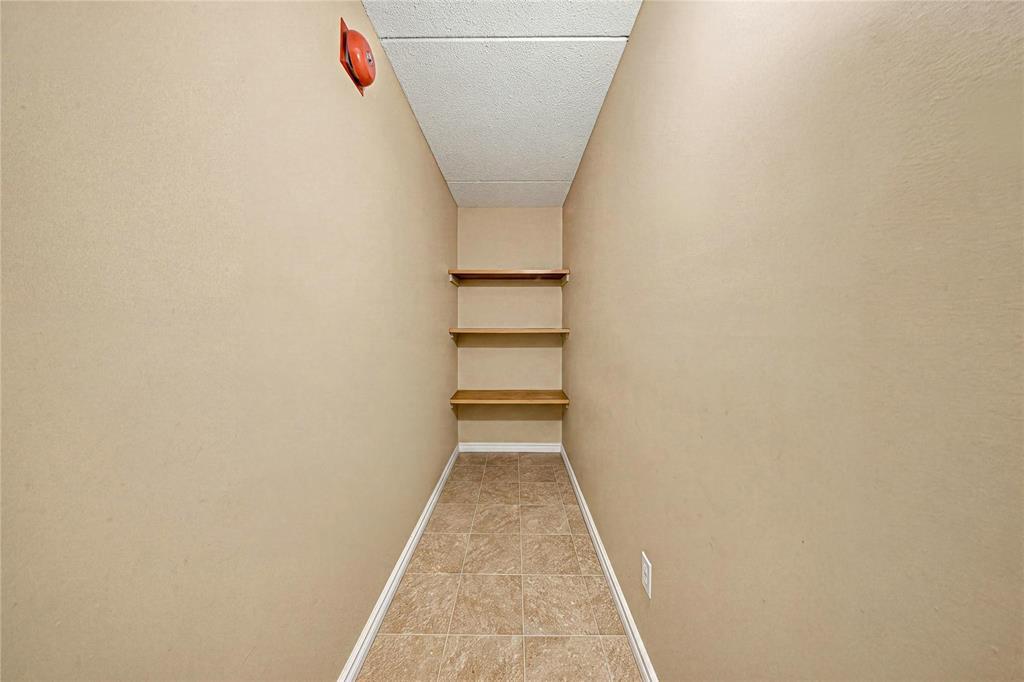 202 75 Swindon Way Property Photo 26