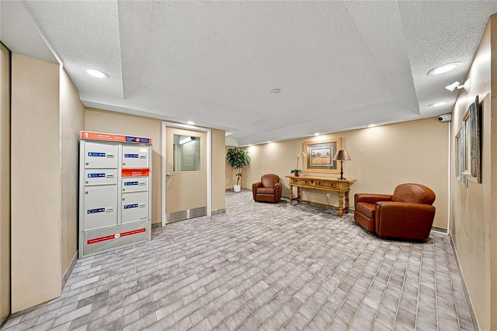 202 75 Swindon Way Property Photo 29