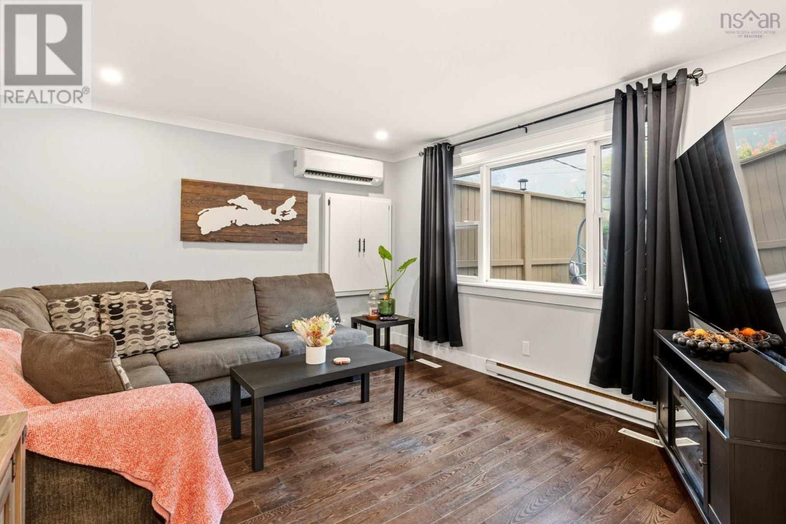 25 Circle Drive Property Photo 4