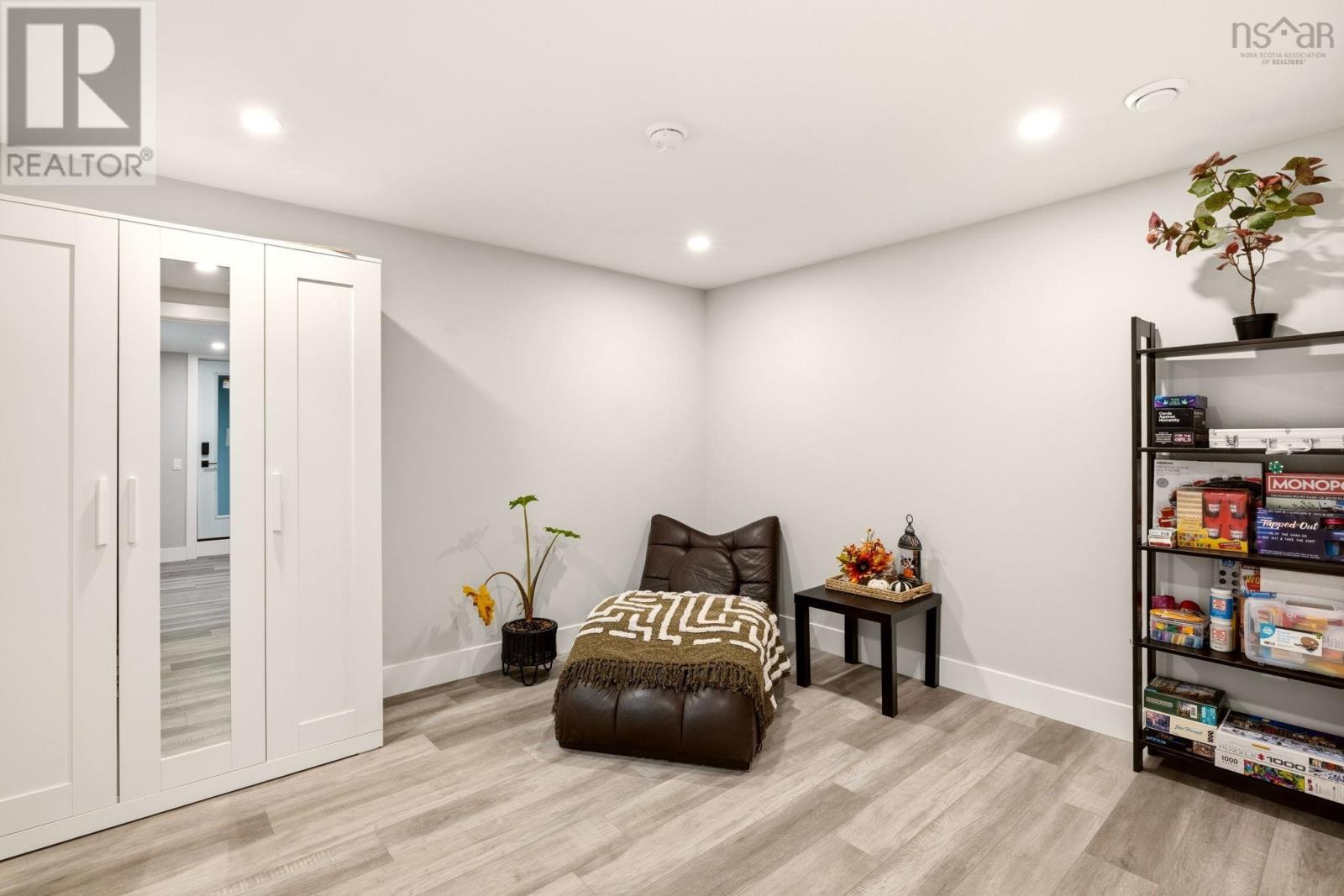 25 Circle Drive Property Photo 18